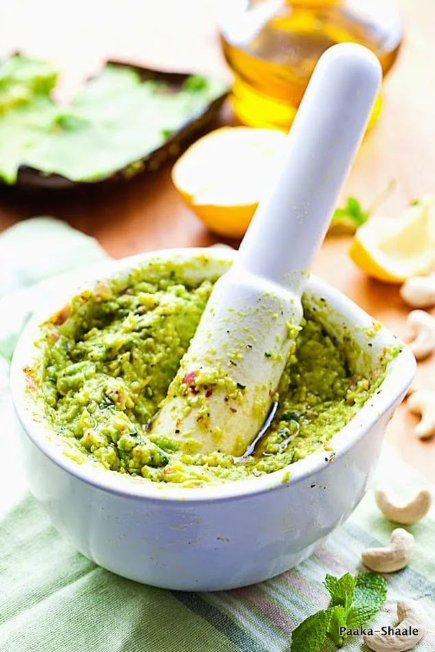 Spaghetti with mint avocado pesto (2 of 6)