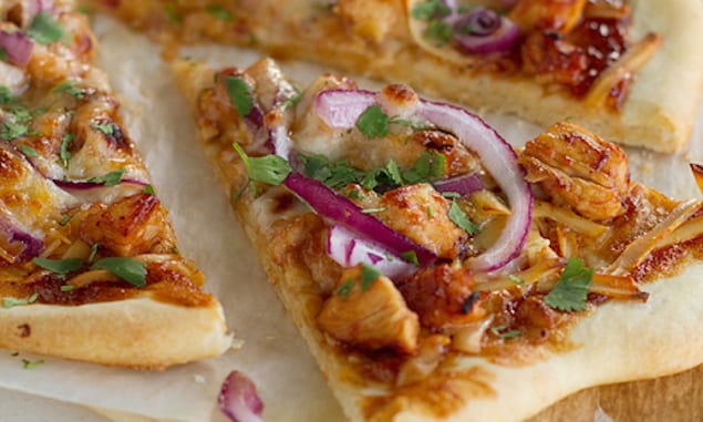 bbq-chicken-pizza-recipe-taste-and-tell1