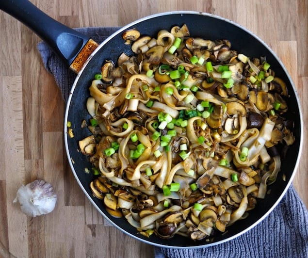 mushroom-soy-sauce-rice-noodles