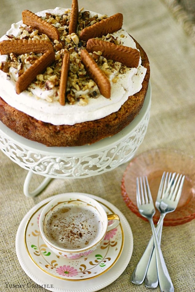 Biscoff-apple-spice-cake-cheesecake-6