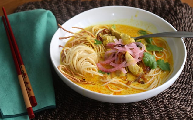 Khao-Soi-Chiang-Mai-Curry-Noodles-2
