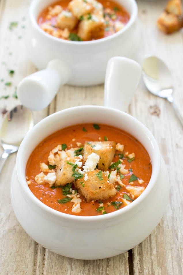 30-minute-red-pepper-tomato-soup
