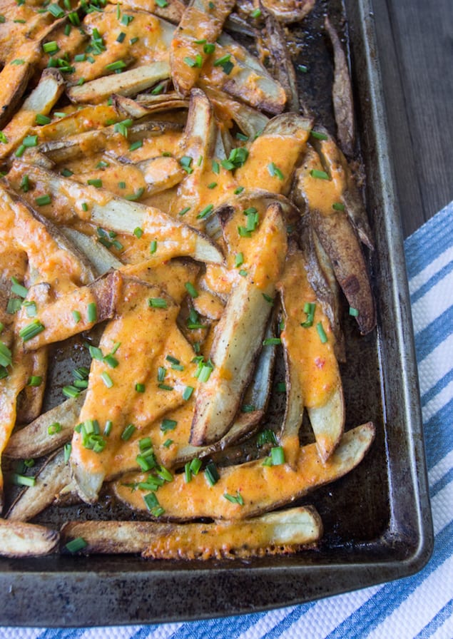 pimento-cheese-fries-treats-and-eats