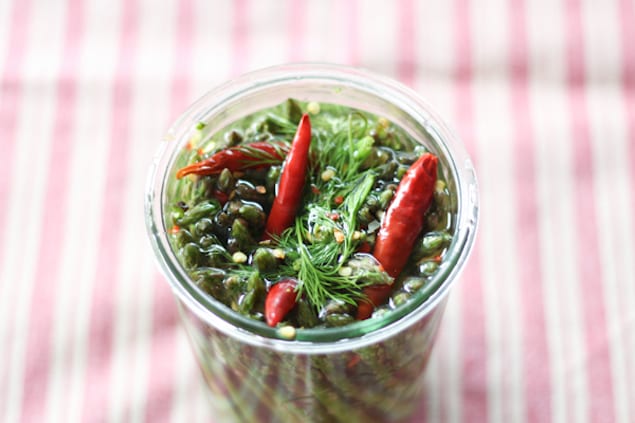 Pickled-Asparagus-5_WEB