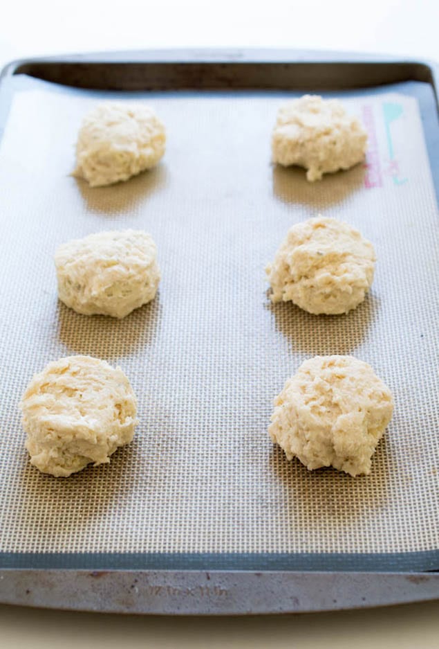 easy-havarti-garlic-cheese-biscuits1