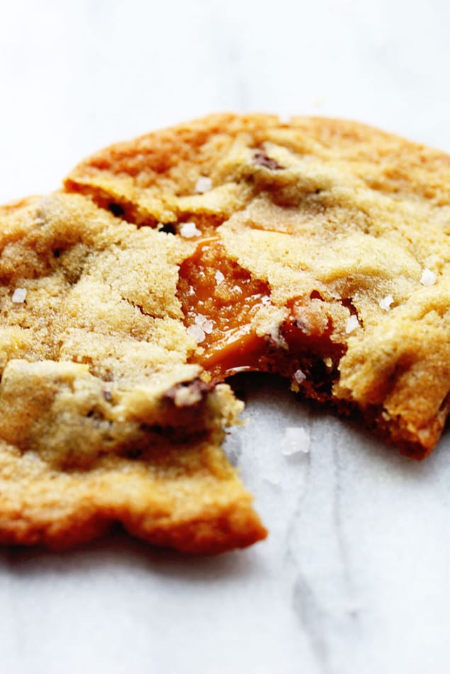 salted-caramel-chocolate-chip-cookies-3-683x1024