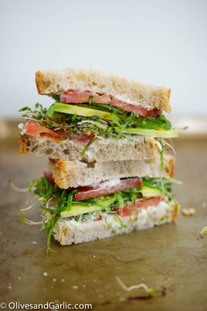 Avocado and Seaweed Salad Sandwich