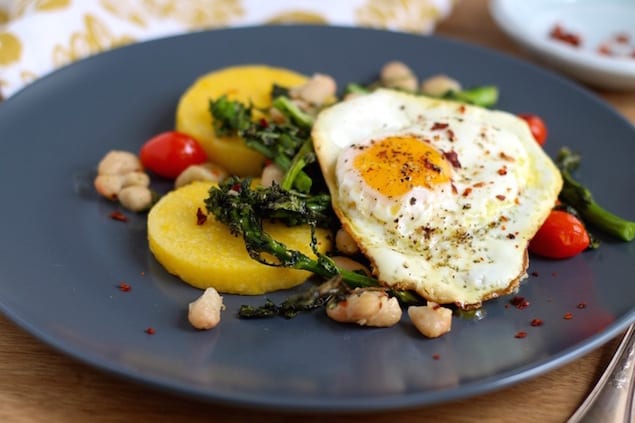 Rapini+and+White+Beans+with+Polenta+and+Crispy+Egg