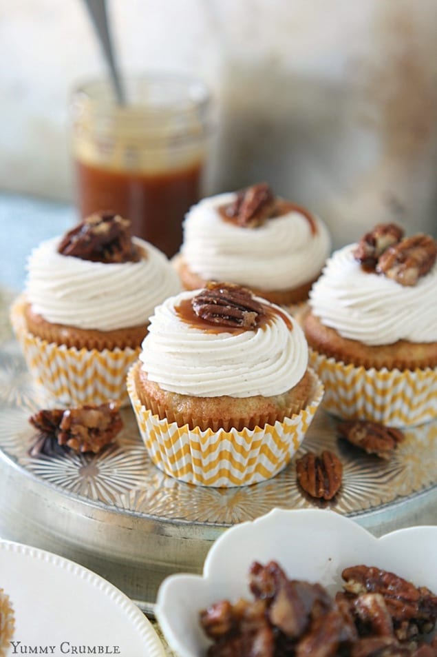 Salted-Caramel-Hummingbird-cupcakes-4