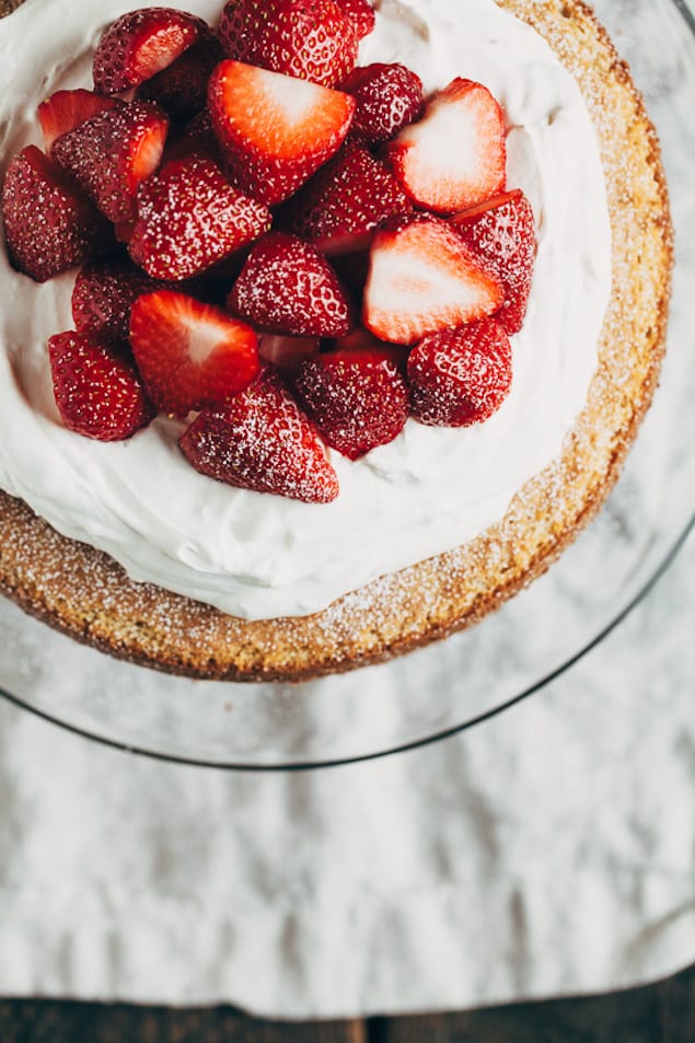 strawberry-almond-cake-8