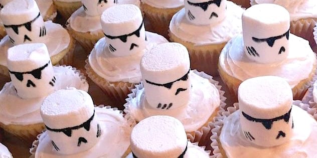 Storm-Trooper-Cupcake-111