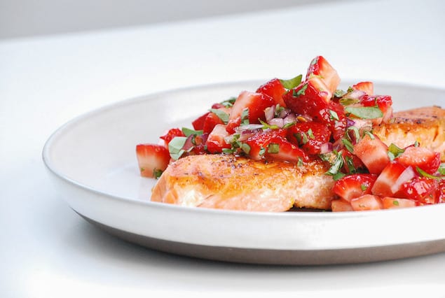 salmon with spicy strawberry salsa
