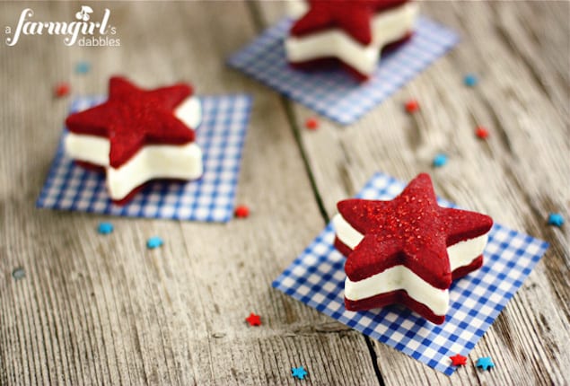 600afd_IMG_6497_patriotic-ice-cream-sandwiches-with-red-velvet-star-cookies-and-cream-cheese-ice-cream-copy