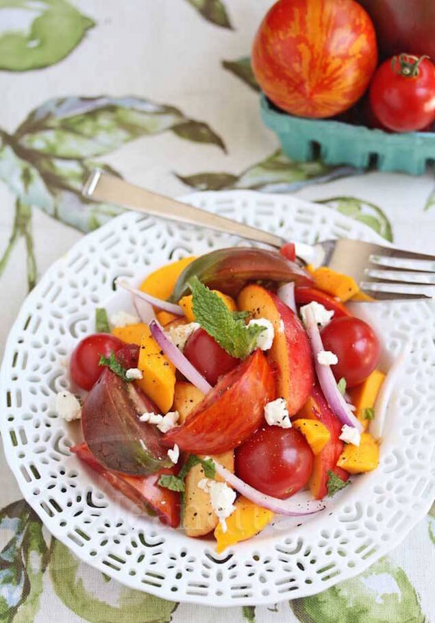 Heirloom-Tomato-Nectarine-Mango-Salad (1)
