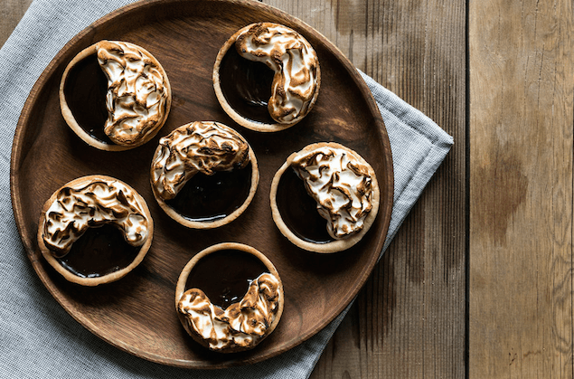 S'More Chocolate Tarts