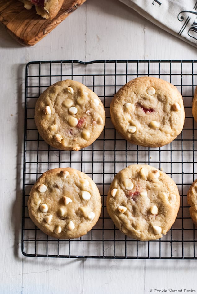 Soft Strawberry Cheesecake Filled Cookies