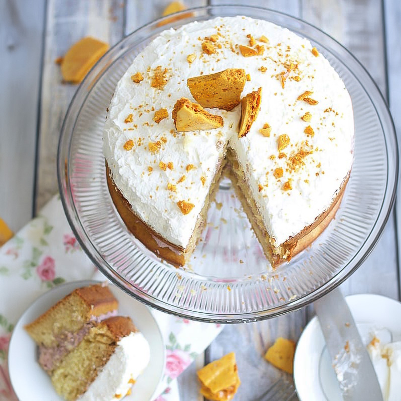 Blackberry and Honeycomb Brittle Cake