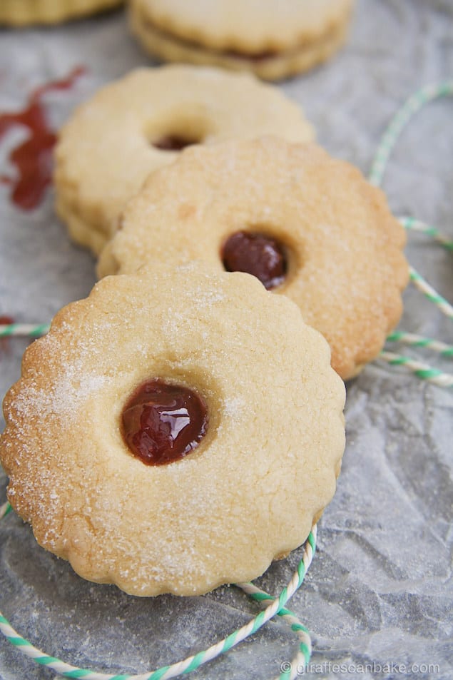 Jammie Dodger — The British Linzer