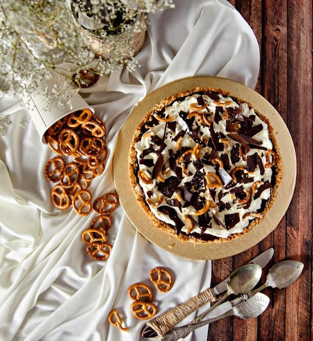 Banana Caramel Tart with Pretzels 