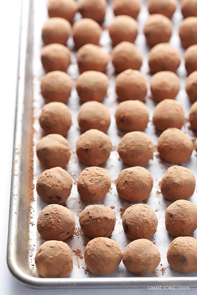 5-Ingredient-Whiskey-Chocolate-Truffles-Recipe-6