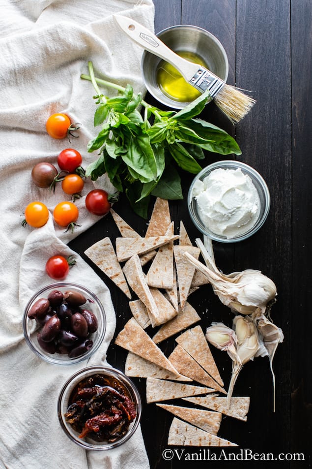 Garnacha Day — Garlic and Sun-Dried Tomato Goat Cheese Appetizer 