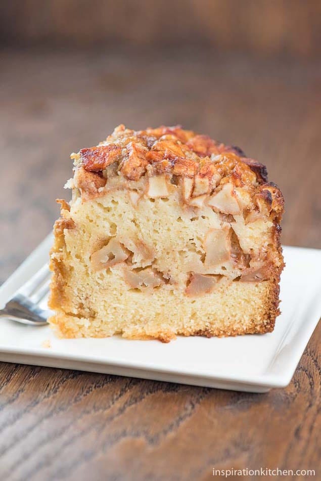 Cinnamon Apple Cake