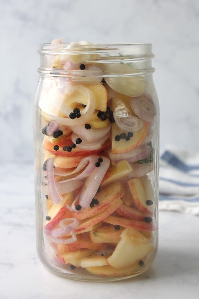 Pickled Apples in Balsamic