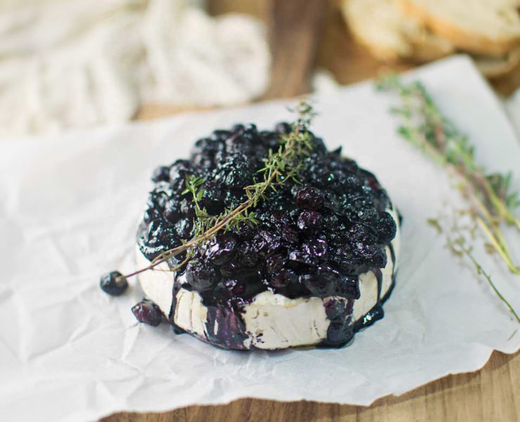 Baked Brie with Blueberries