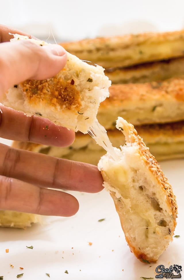 Garlic Cheese Breadsticks