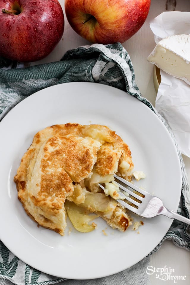 These sweet apple, honey, and brie delights are not only easy to make and even easier to serve, but the hand pies can be made of a gluten free crust, too.
