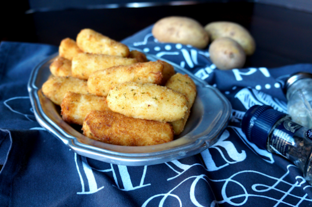 Cheesy Potato Croquettes 