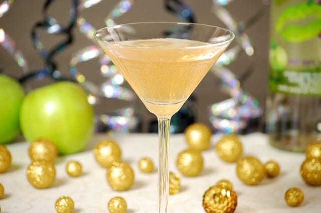 sparkling_bitter_apple_martini 2