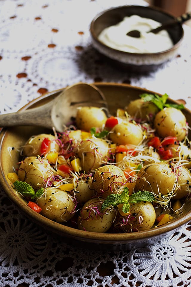 boiled baby potatoes with fresh mint and garlic