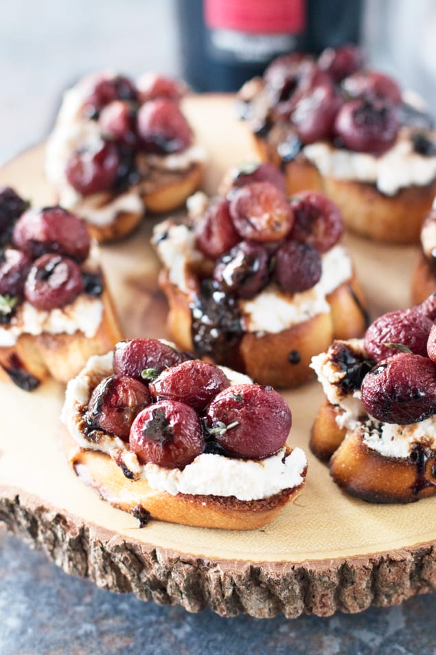 Roasted-Grape-and-Balsamic-Crostini-Picture