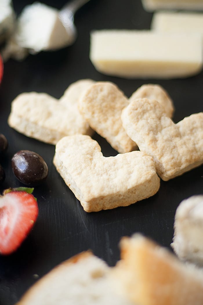 Flatbread Crackers for a Perfect Cheese Board