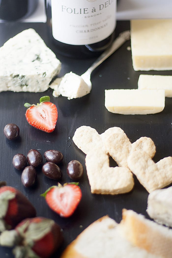 Flatbread Crackers for a Perfect Cheese Board