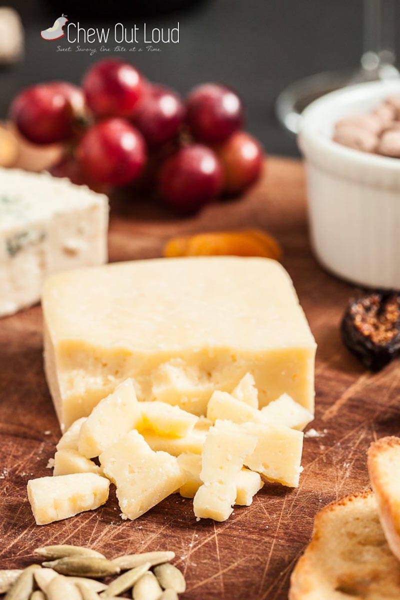 12 Steps to the Perfect Cheese Board