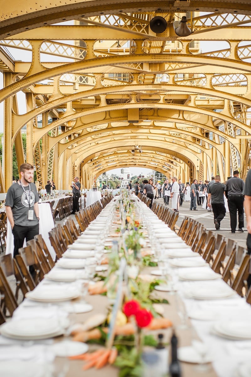 2015 Sacramento Tower Bridge Dinner 4 credit Rachel Valley Edit 1