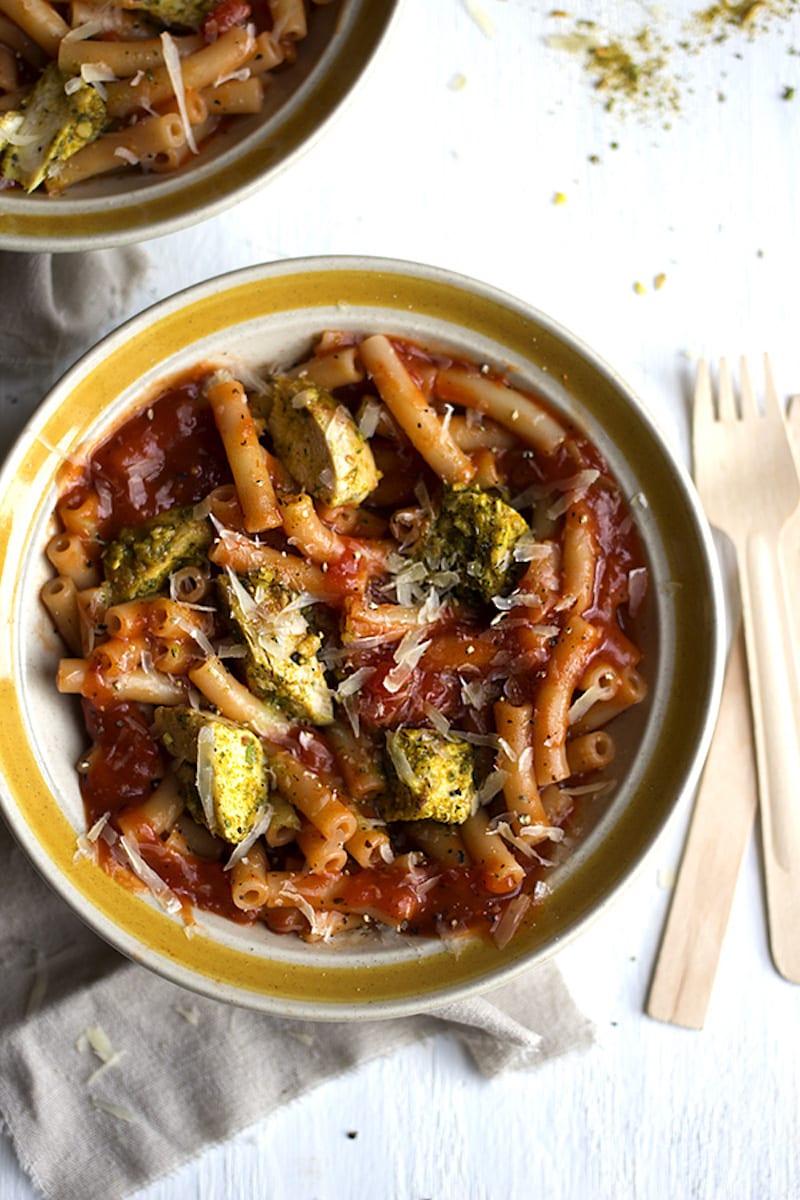 Red Pepper and Tomato Pasta with Pesto Chicken