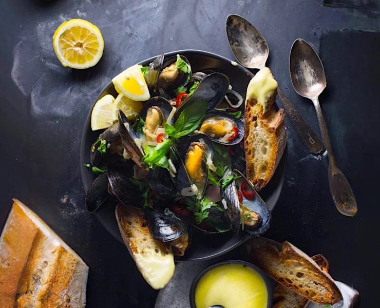 Beer Steamed Mussels with Aioli