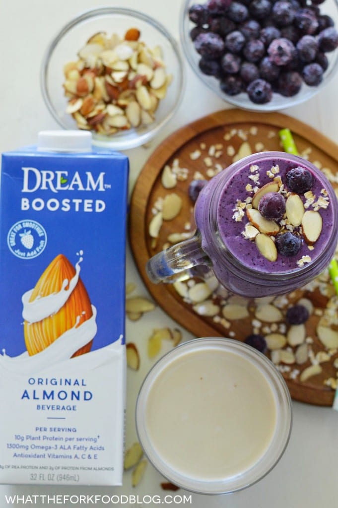 Almond Blueberry Oat Smoothie