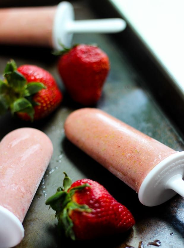 Strawberry Pistachio Smoothie Pops