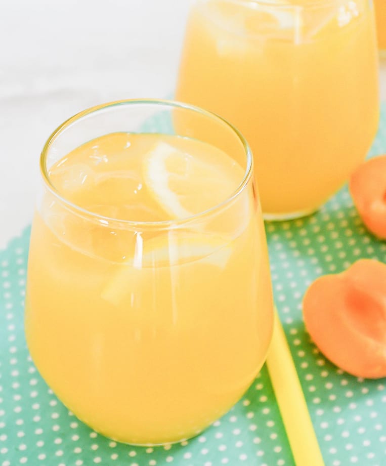 Sparkling Peach Lemonade