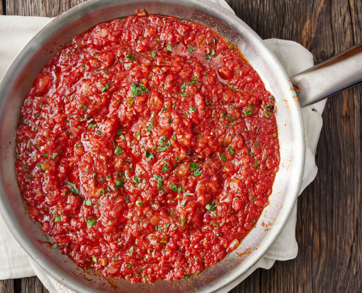 How to Make Spicy Marinara Sauce