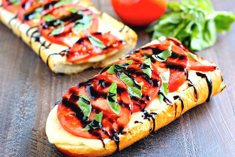 Toasted Caprese Garlic Bread