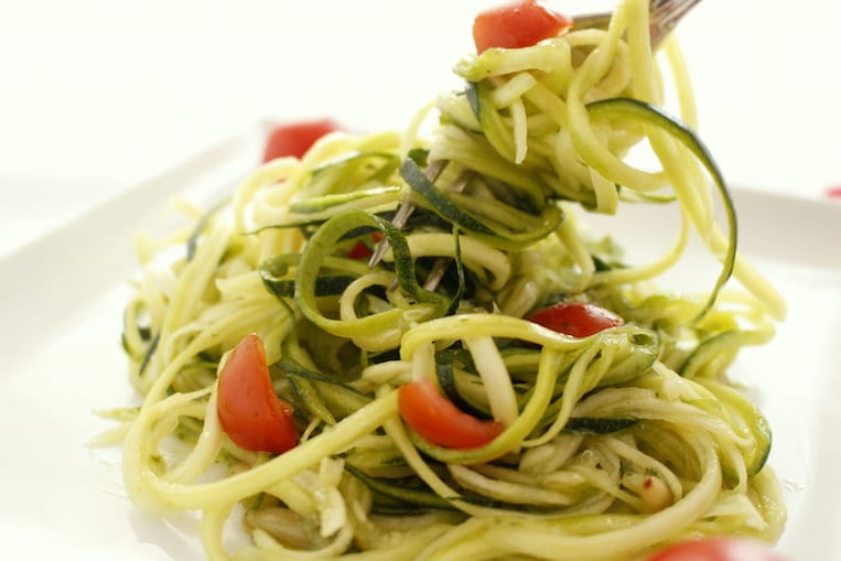 Zucchini Spaghetti with Pesto and Cherry Tomatoes