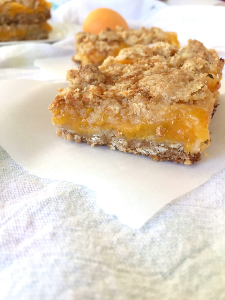 Gluten Free Apricot Ginger Crumble