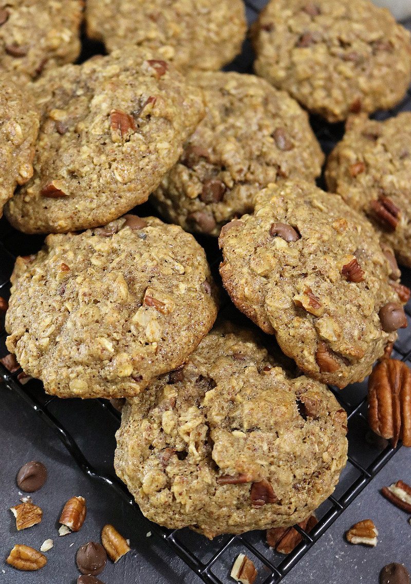 Gluten-Free-Chocolate-Chip-Pecan-Cookies-gf