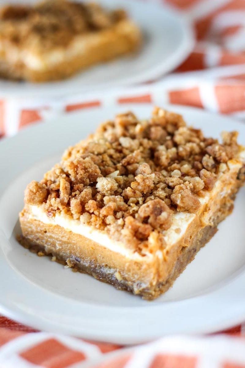 Pumpkin-Cheesecake-Crumble-Bars-2