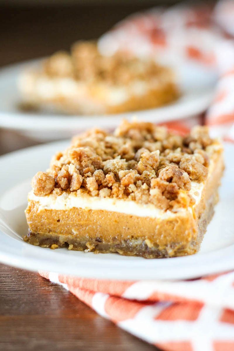 Pumpkin-Cheesecake-Crumble-Bars-5